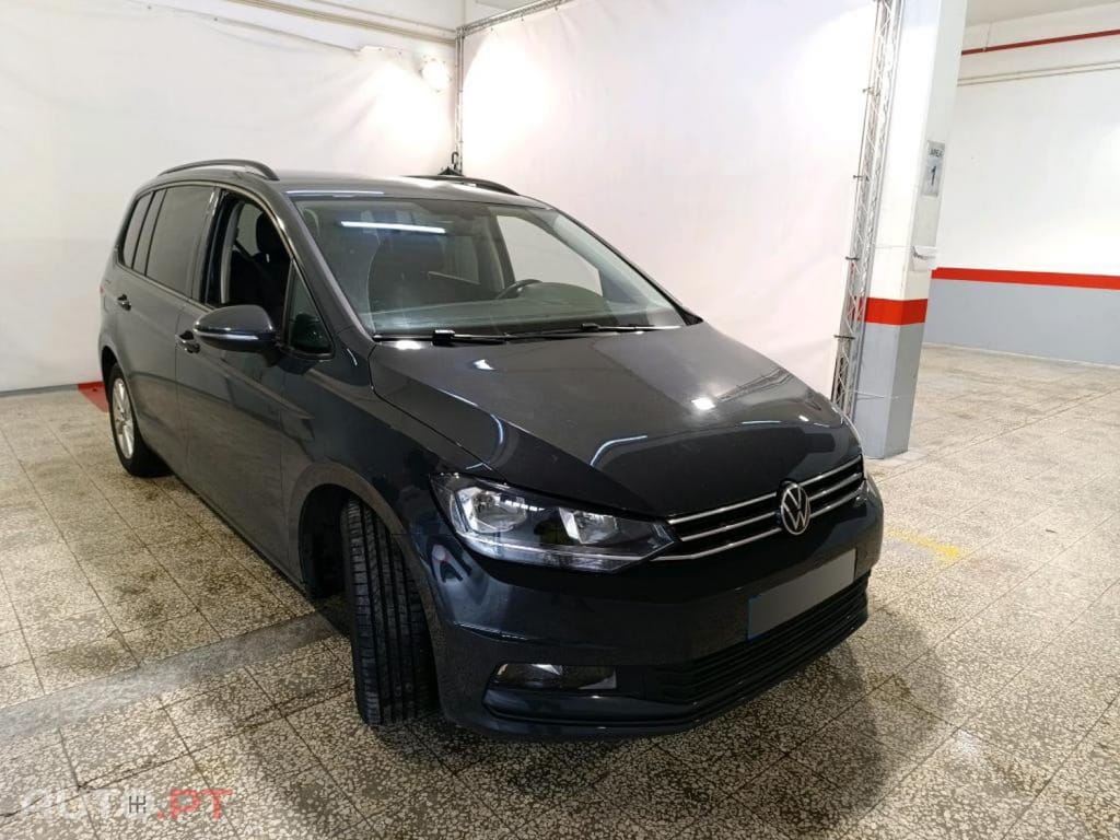 Volkswagen Touran 1.5 TSI Confortline