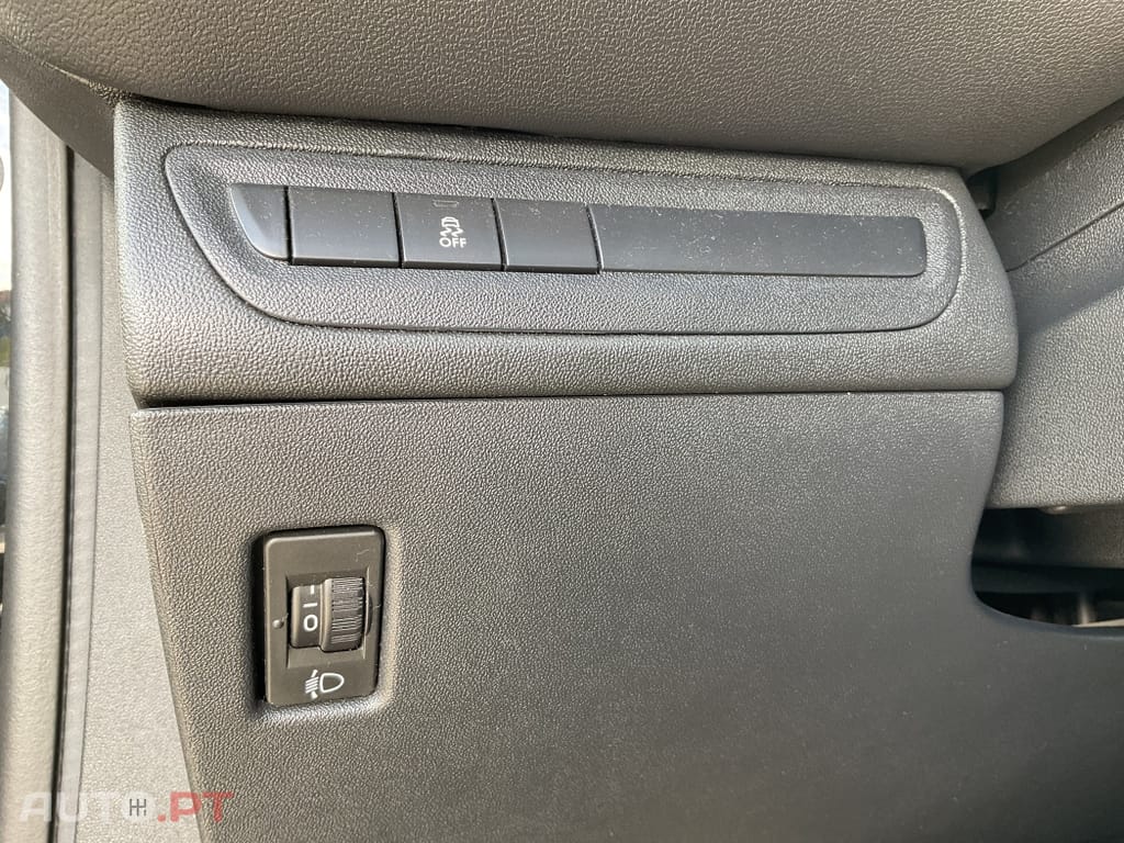 Peugeot 208 1.2 VTi Active