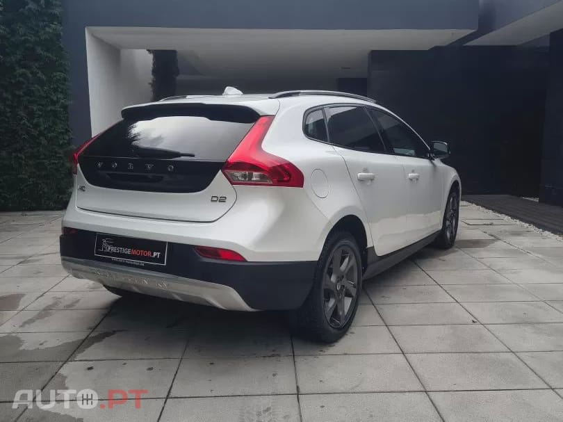 Volvo V40 Cross Country D2 You