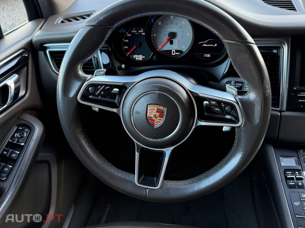 Porsche Macan S