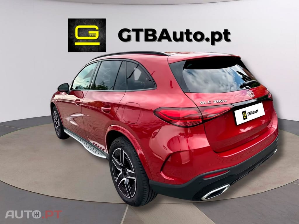Mercedes-Benz GLC 300 I.V.A DEDUTIVEL e 4M AMG MBUX