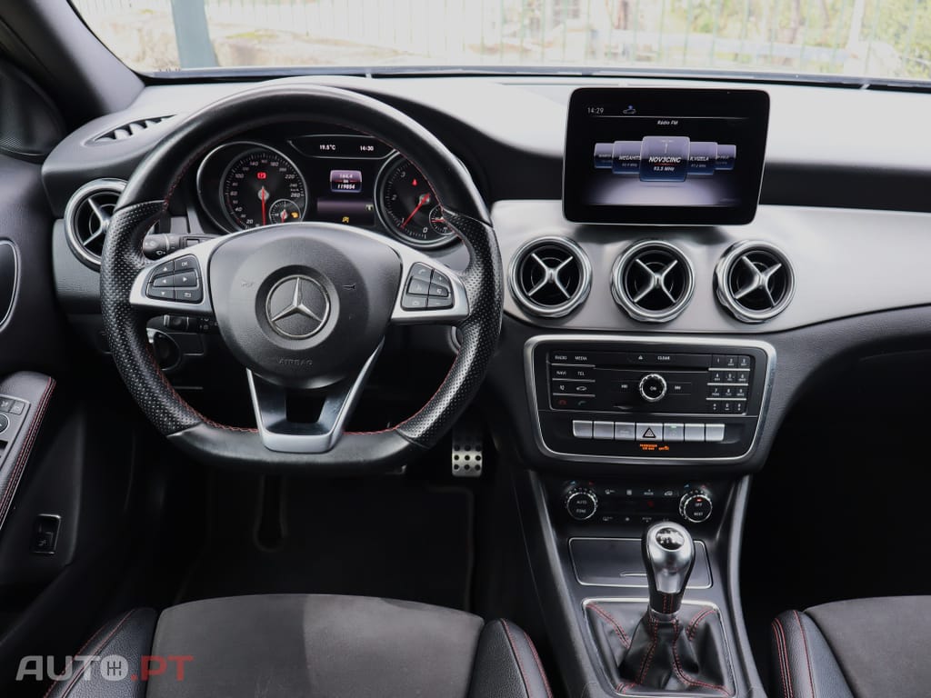 Mercedes-Benz GLA 180 d AMG Line