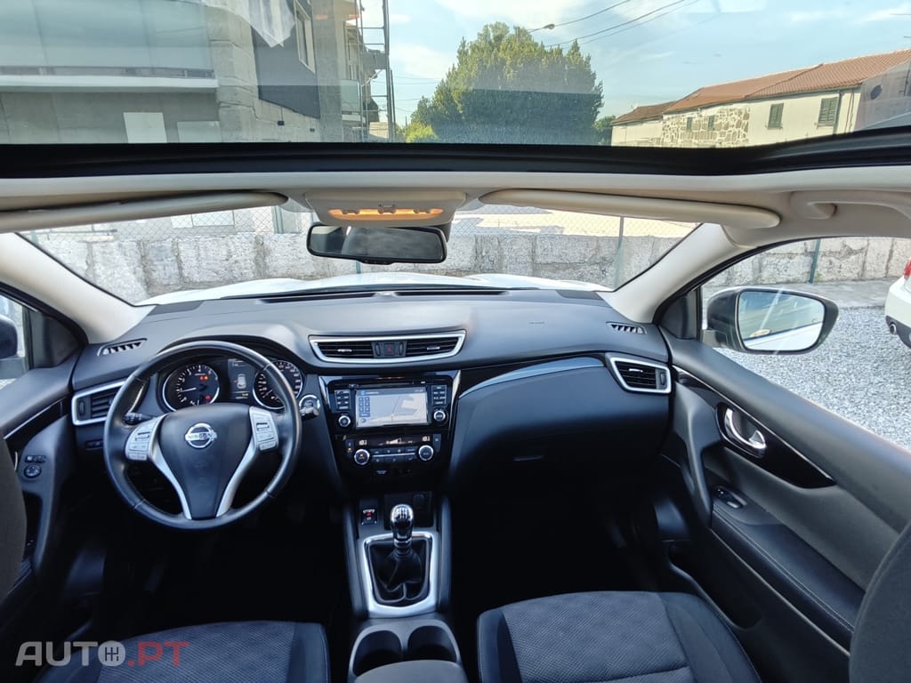Nissan Qashqai DIG-T N-Connecta 360