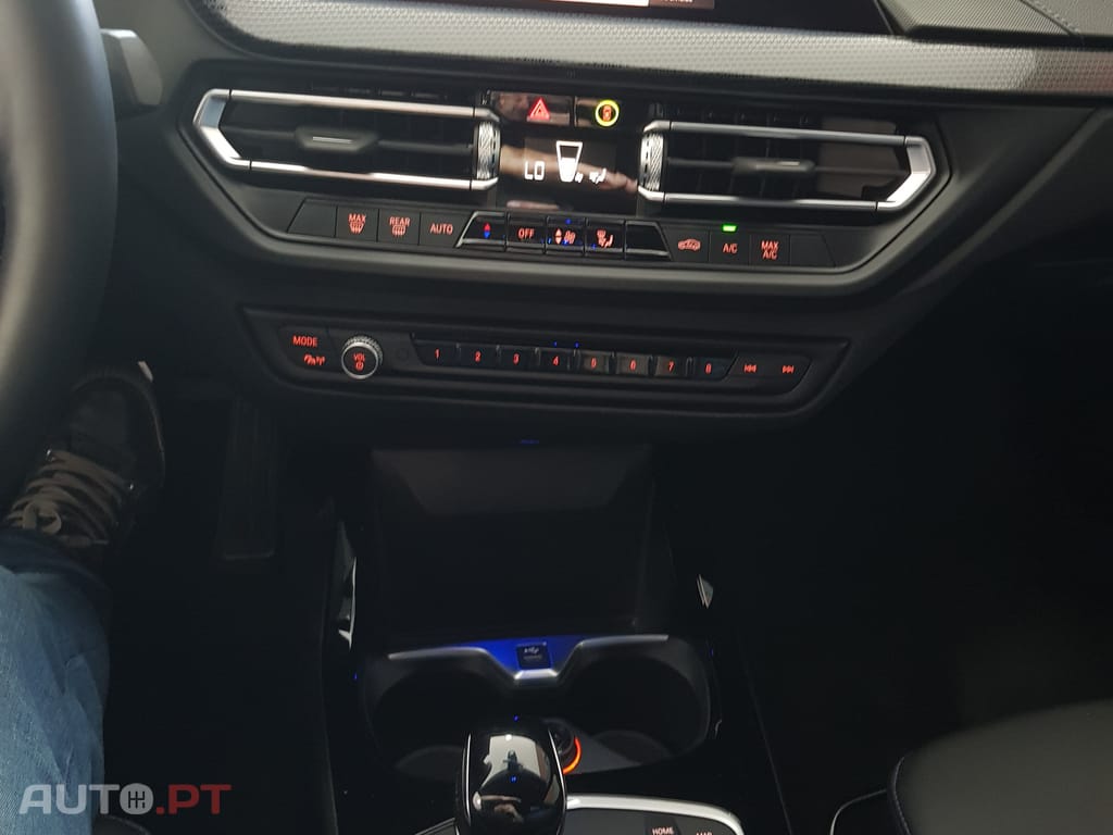 BMW 216 Grand coupê
