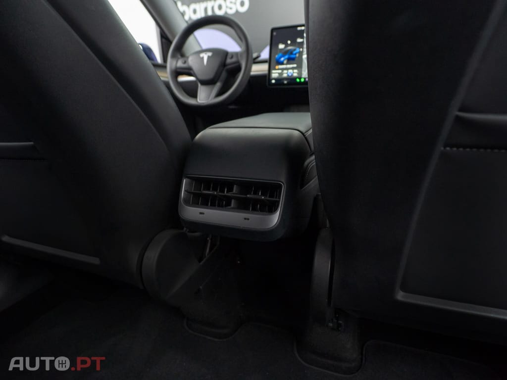 Tesla Model Y Long Range Tração Integral