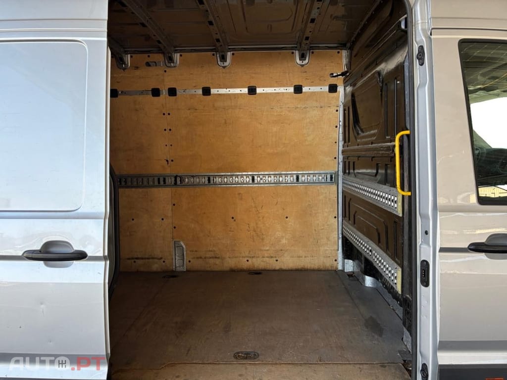 Volkswagen Crafter 2.0 TDI L3H3 Business Line Plus