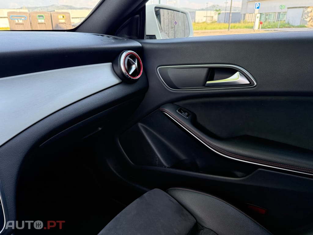 Mercedes-Benz CLA 200 (CDI) d 4Matic 7G-DCT AMG Line