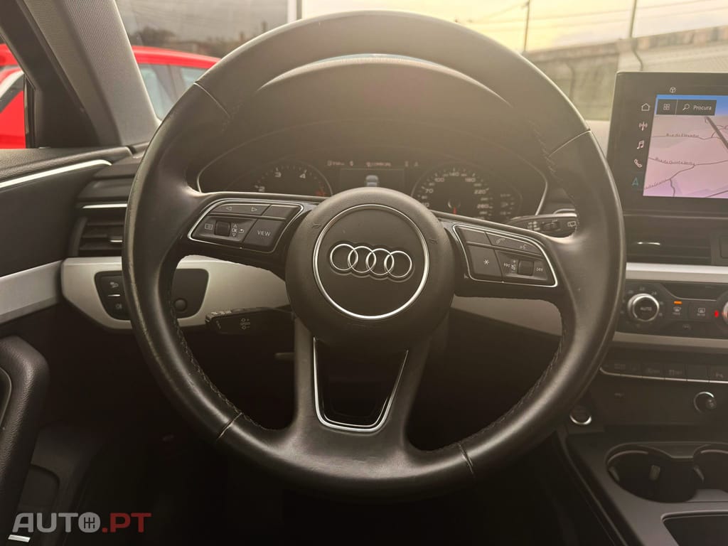 Audi A4 Avant 30 TDI S tronic