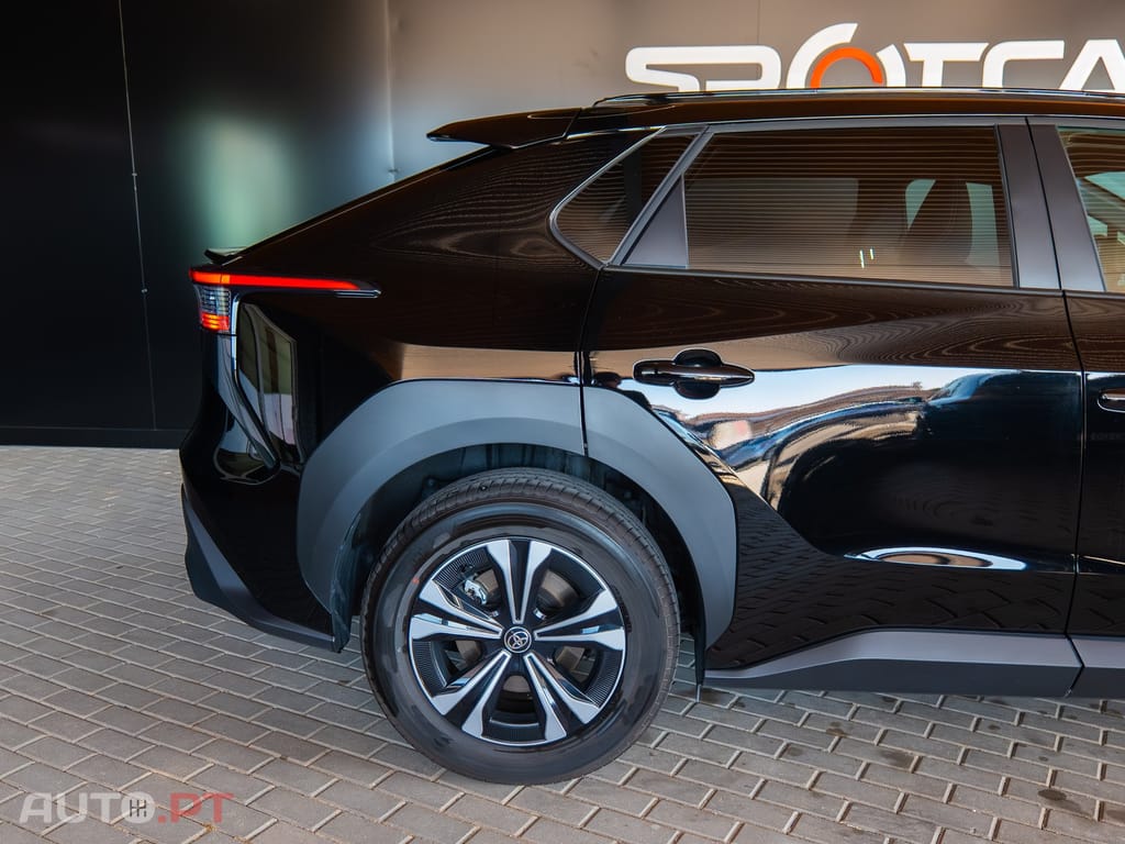 Toyota bZ4X 71,4 kWh Exclusive