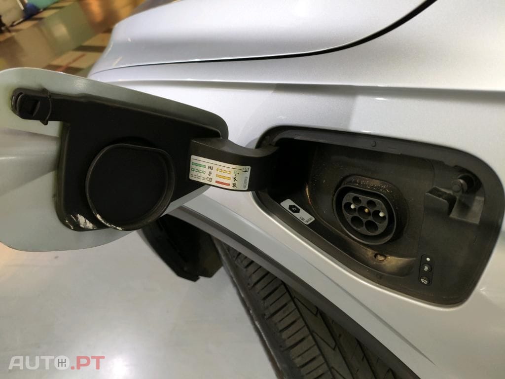Volkswagen Tiguan 1.4 TSI eHybrid Life DSG — fotografia 10
