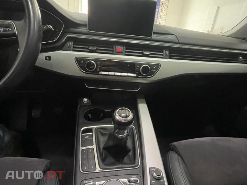 Audi A4 Avant 2.0 TDI S-line