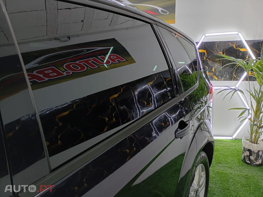 Ford S-Max 1.6 TDCi Trend Busine.7L