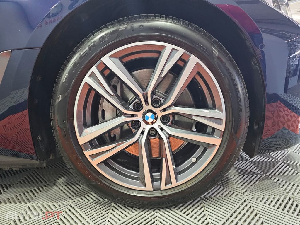 BMW i4 eDrive35 — fotografia 9