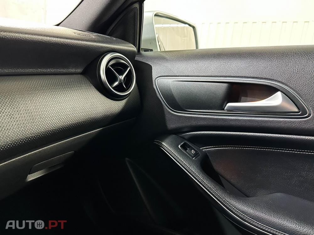 Mercedes-Benz A 180 d Urban