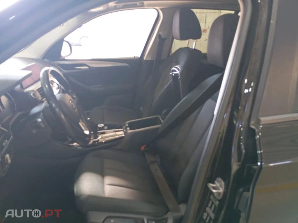 BMW X3 18 d sDrive Auto