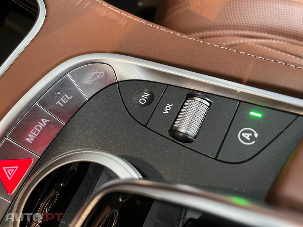 Mercedes-Benz S 63 AMG Coupe 4-Matic V8 BiTurbo 