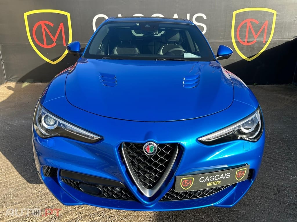 Alfa Romeo Stelvio V6 2.9 Bi-Turbo AT8-Q4 Quadrifoglio
