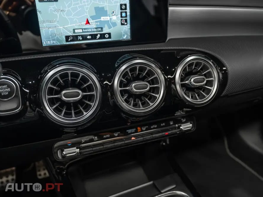 Mercedes-Benz CLA 250 e Shooting Brake AMG Line