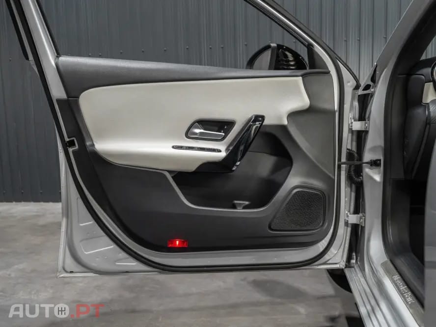 Mercedes-Benz 180 d Auto