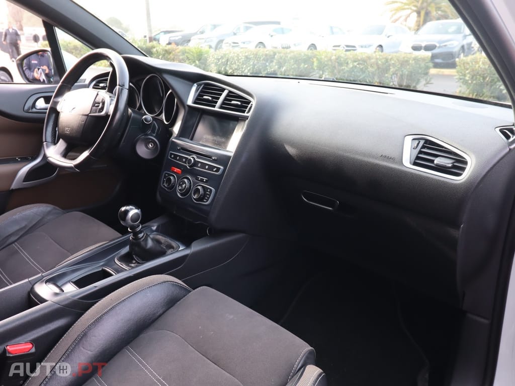 DS DS4 4 1.6 BlueHDi Performance Line