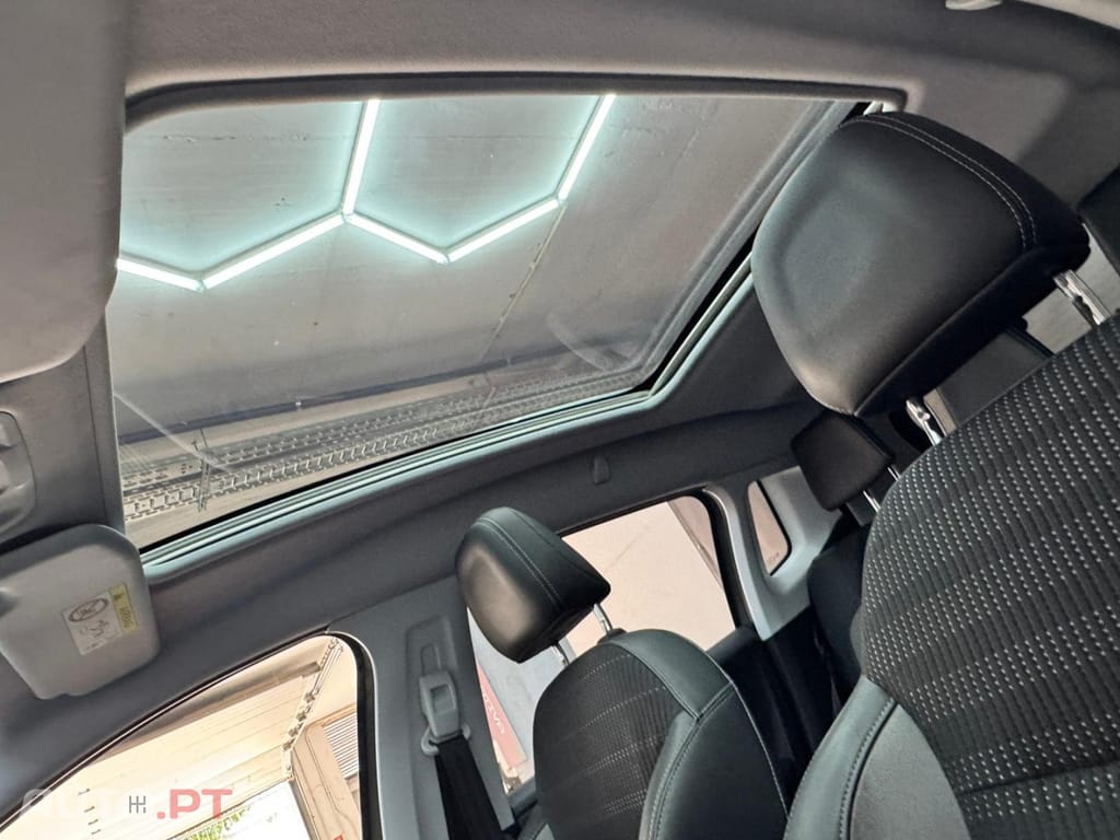 Peugeot 2008 1.2 PureTech Style EAT6