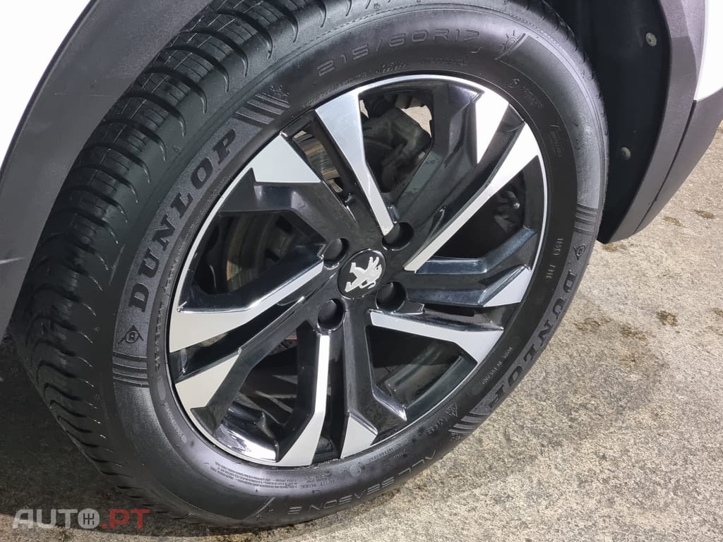 Peugeot 2008 1.5 BlueHDi Allure Pack EAT8