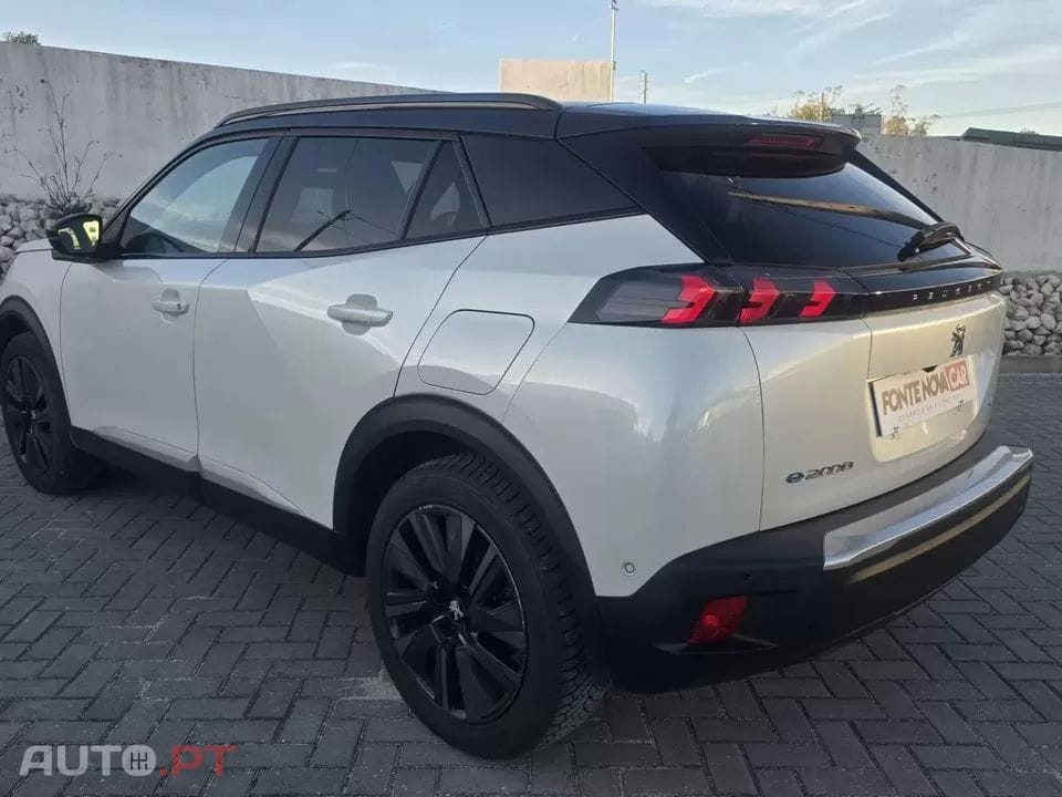 Peugeot E-2008 GT Pack