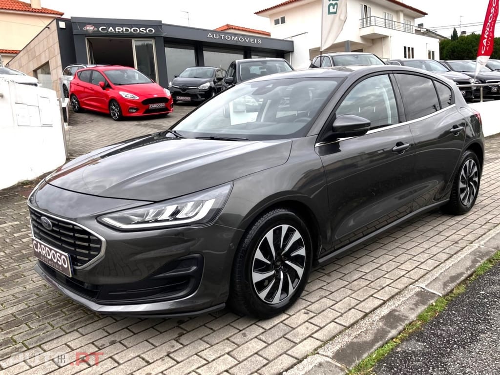 Ford Focus 1.0 EcoBoost Hybrid TITANIUM X