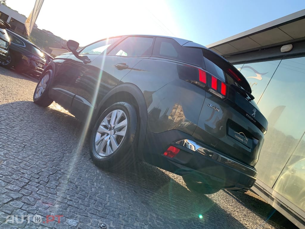 Peugeot 3008 1.5 BlueHDi Active