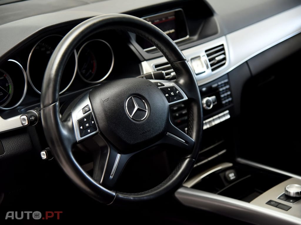 Mercedes-Benz E 300 Bluetec Hybrid Station Sport