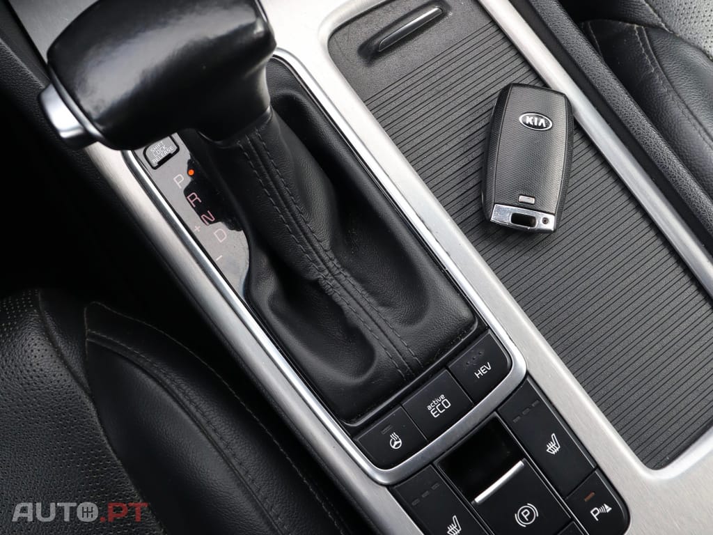 Kia Optima 2.0 CVVT PHEV