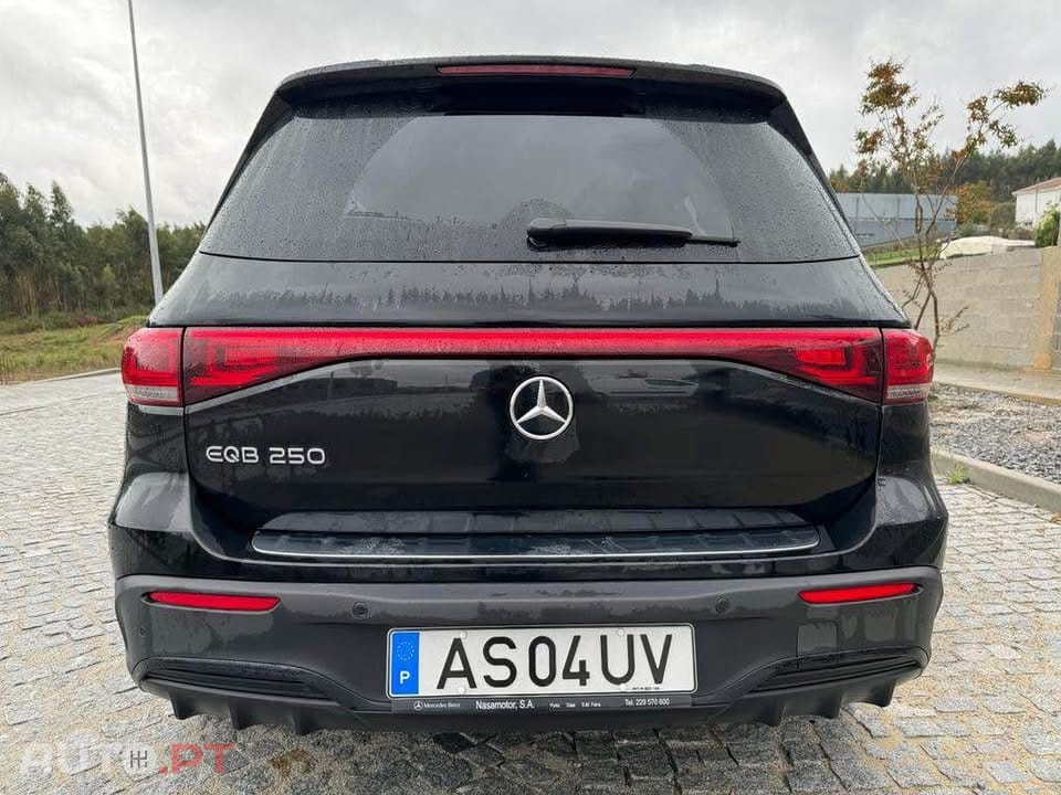 Mercedes-Benz EQB 250