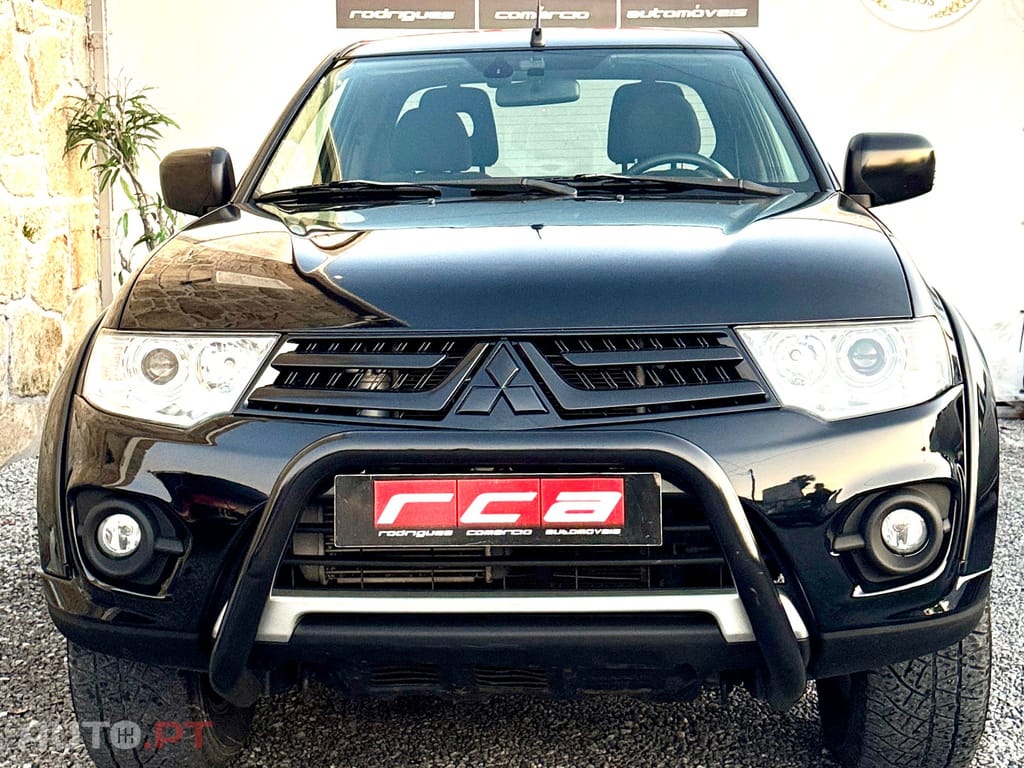 Mitsubishi L200 2.5 DI-D CS Baja HP 4WD