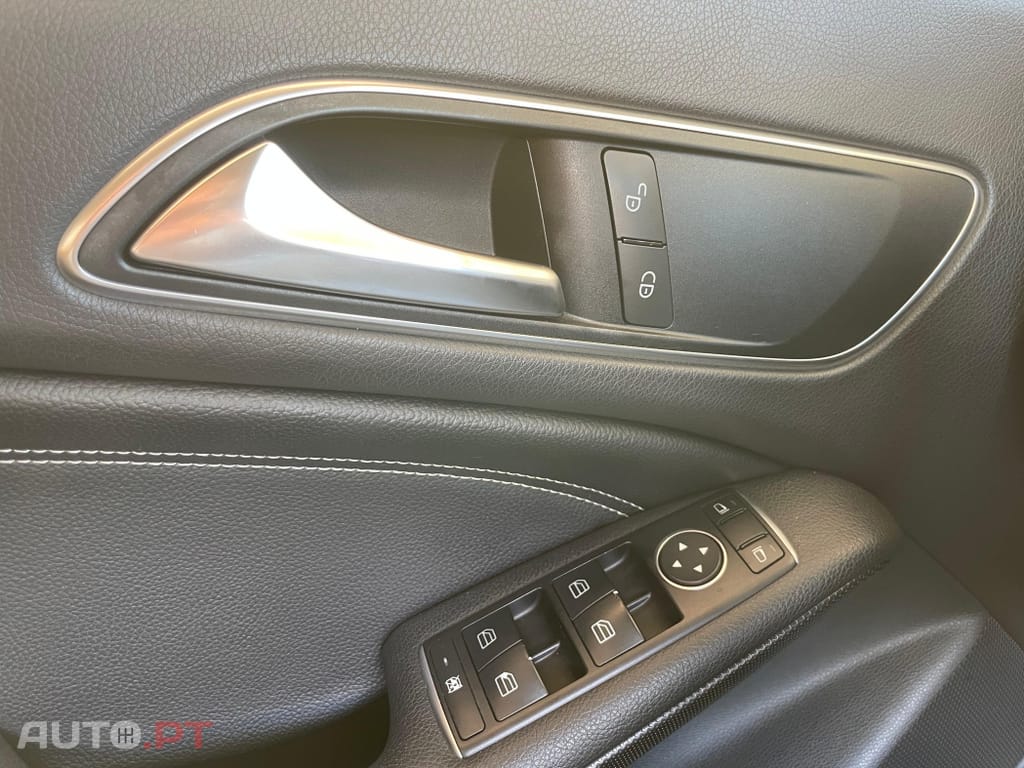 Mercedes-Benz CLA 220 d Shooting Brake AMG Line Aut.