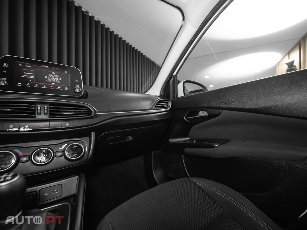 Fiat Tipo 1.3 M-Jet Lounge