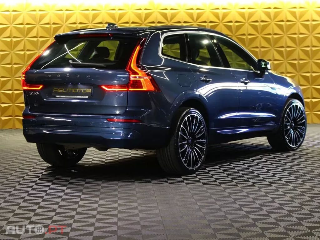 Volvo XC60 2.0 B4 Momentum