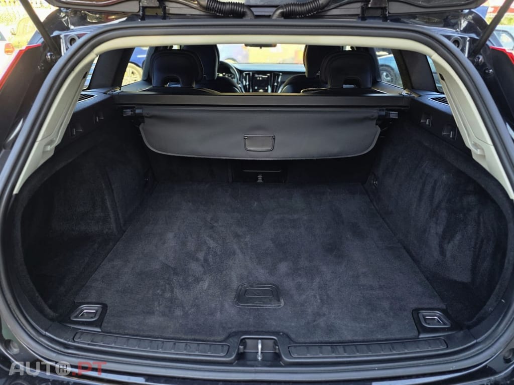 Volvo V60 2.0 D3 Momentum Plus Geartronic