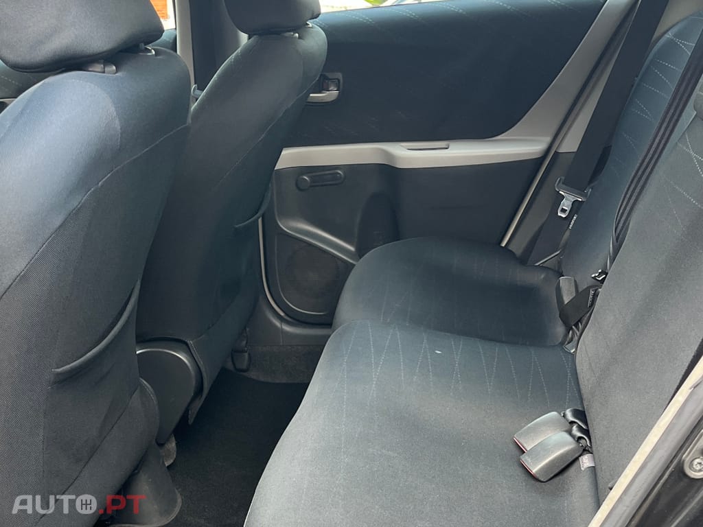 Toyota Yaris 1.0 VVT-i Sol High Pack Automático