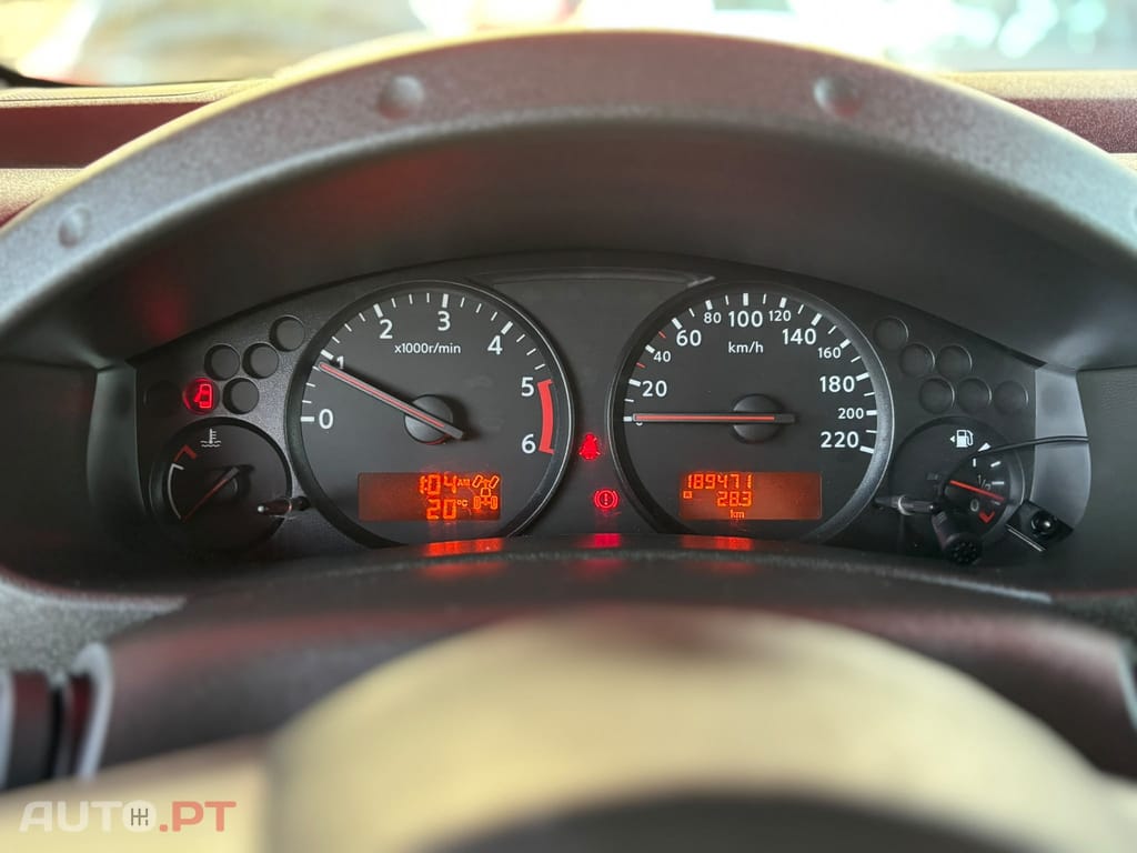 Nissan Navara 2.5 dCi CD LE 4WD