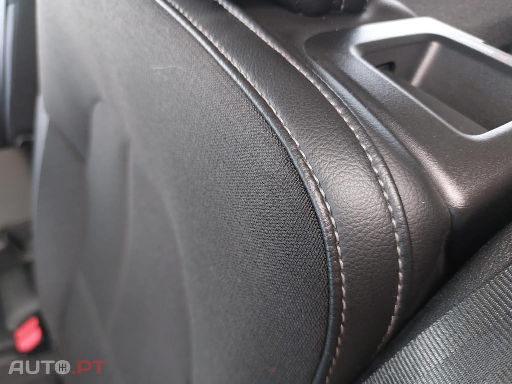 Volvo XC40 1.5 T5 PHEV Momentum Plus