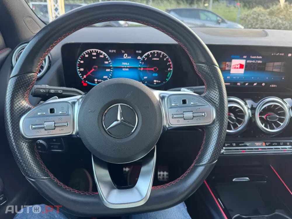 Mercedes-Benz GLA 250 e AMG Line