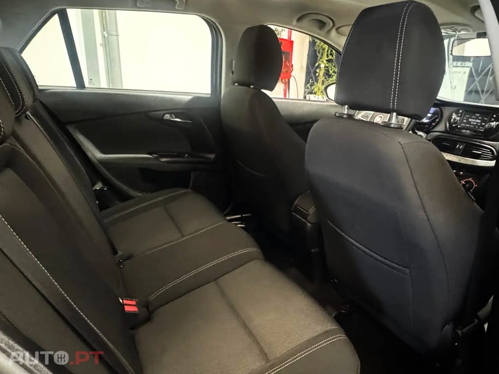 Fiat Tipo 1.6 M-Jet Lounge