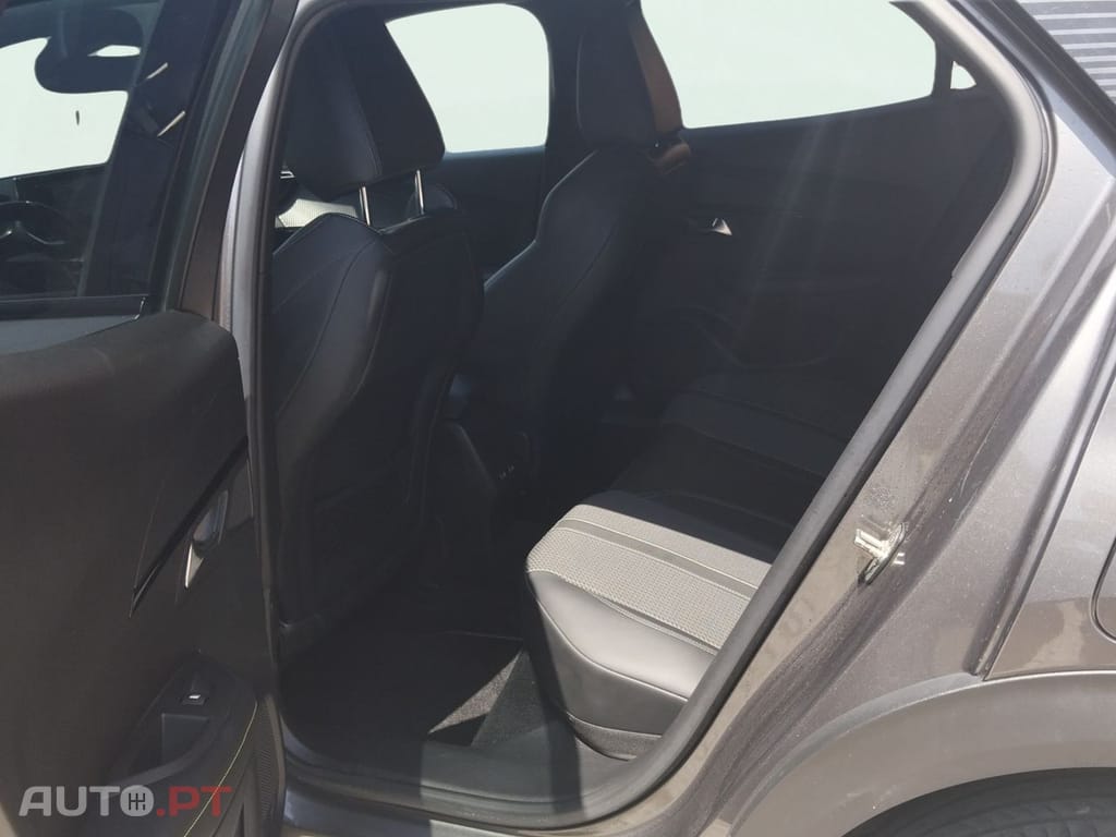Peugeot 2008 1.5 BlueHDi GT