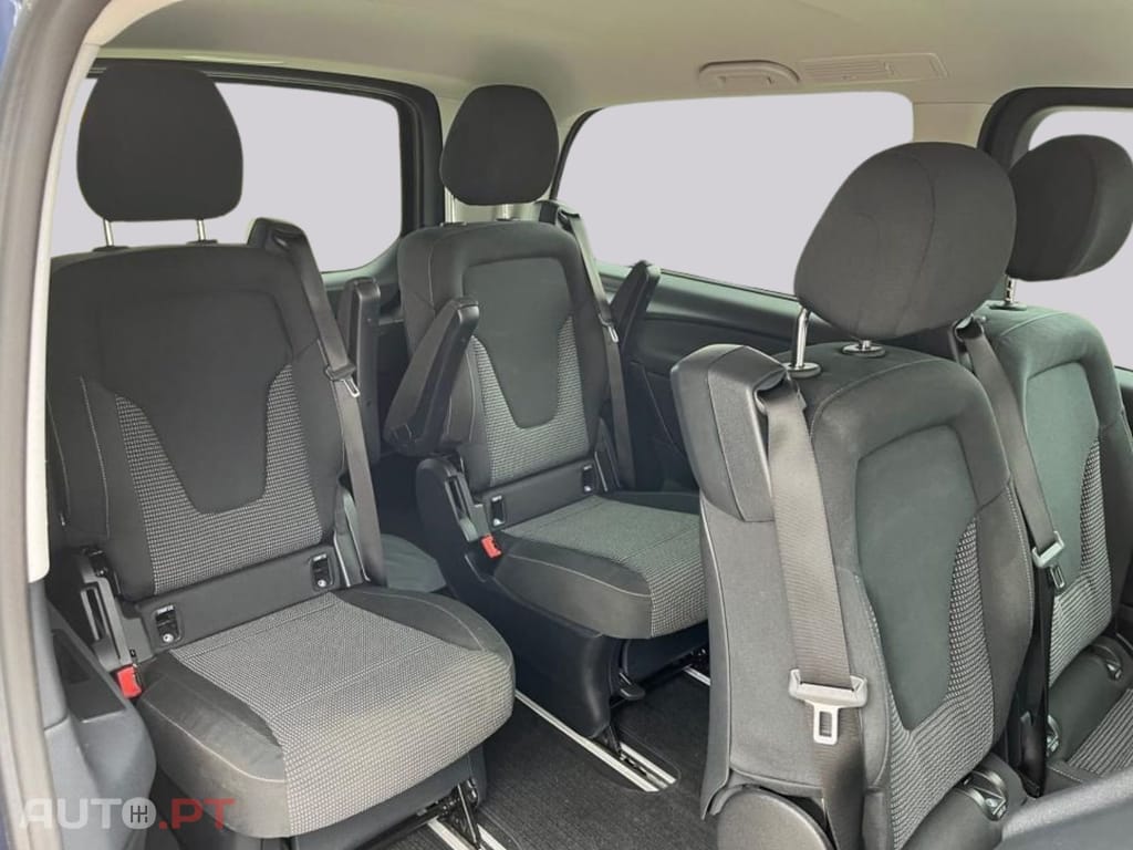 Mercedes-Benz EQV I.V.A DEDUTÍVEL 300 Long 