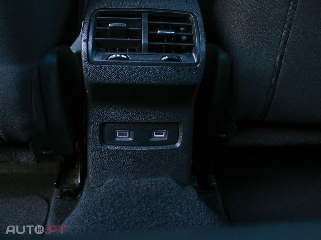 Citroen e-C4 C-Series