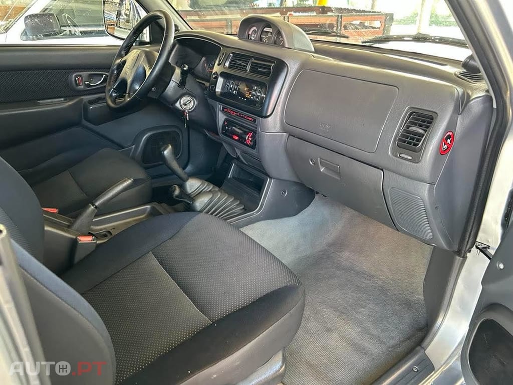 Mitsubishi L200 Strakar 4x4 Elegance