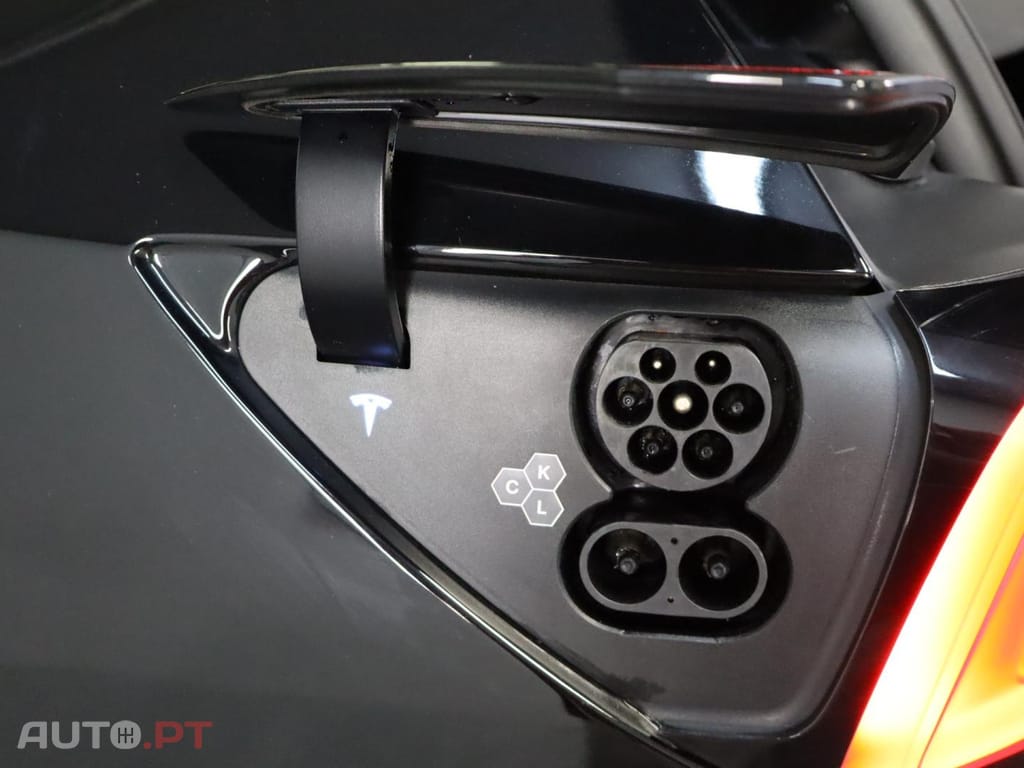 Tesla Model Y Tração Traseira