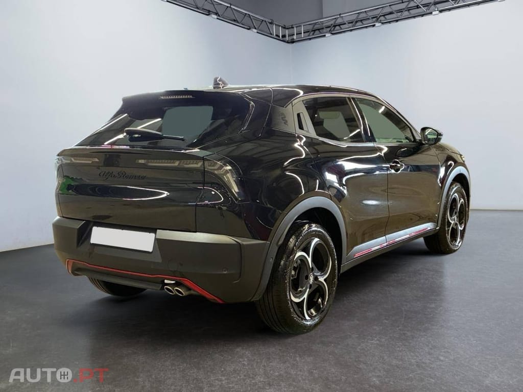 Alfa Romeo Junior 1.2 Ibrida Specia