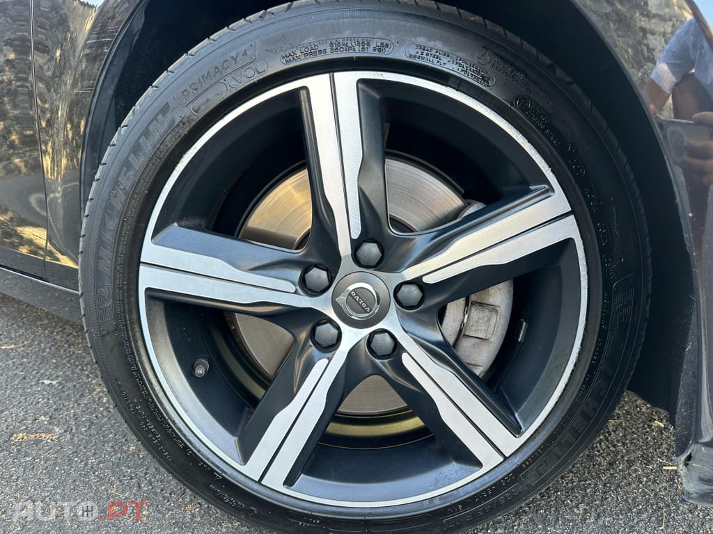 Volvo V40 1.5 T3 Sport Edition R Geartronic
