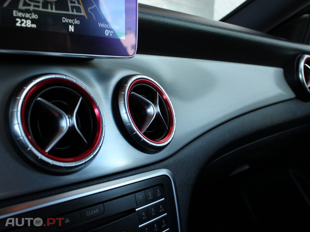 Mercedes-Benz CLA 180 d AMG Line